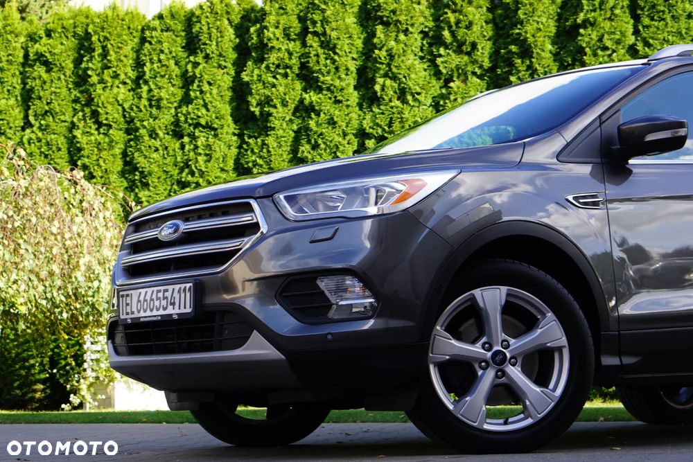 Ford Kuga 2.0 TDCi 4x4 Titanium - 26