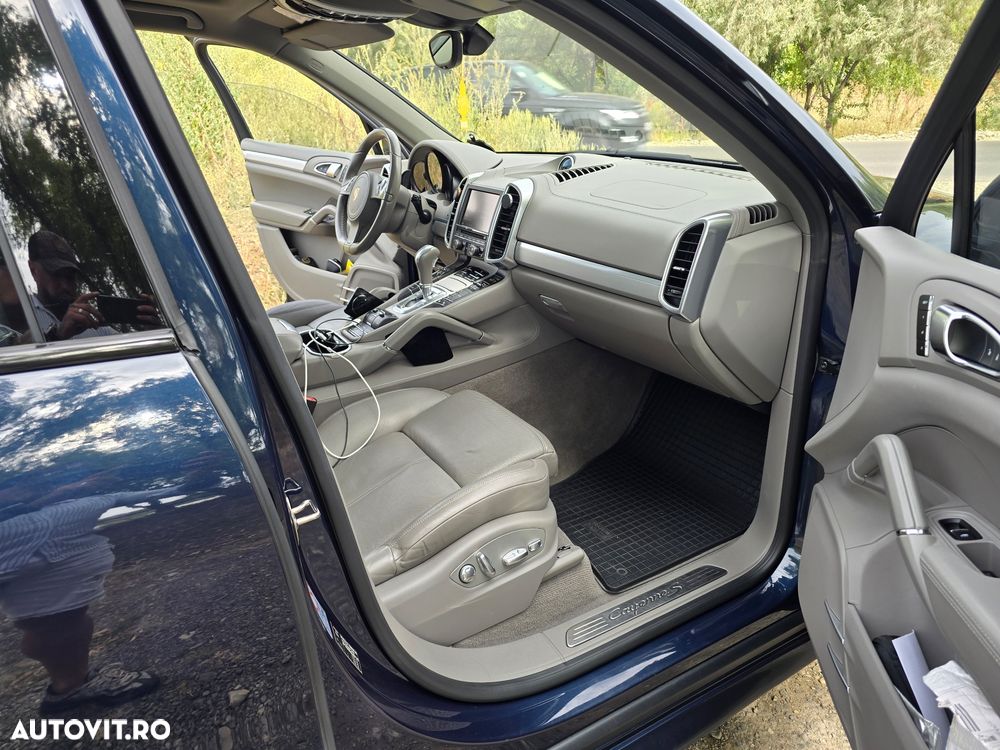 Porsche Cayenne 4.1 V8 S TipTronic - 27
