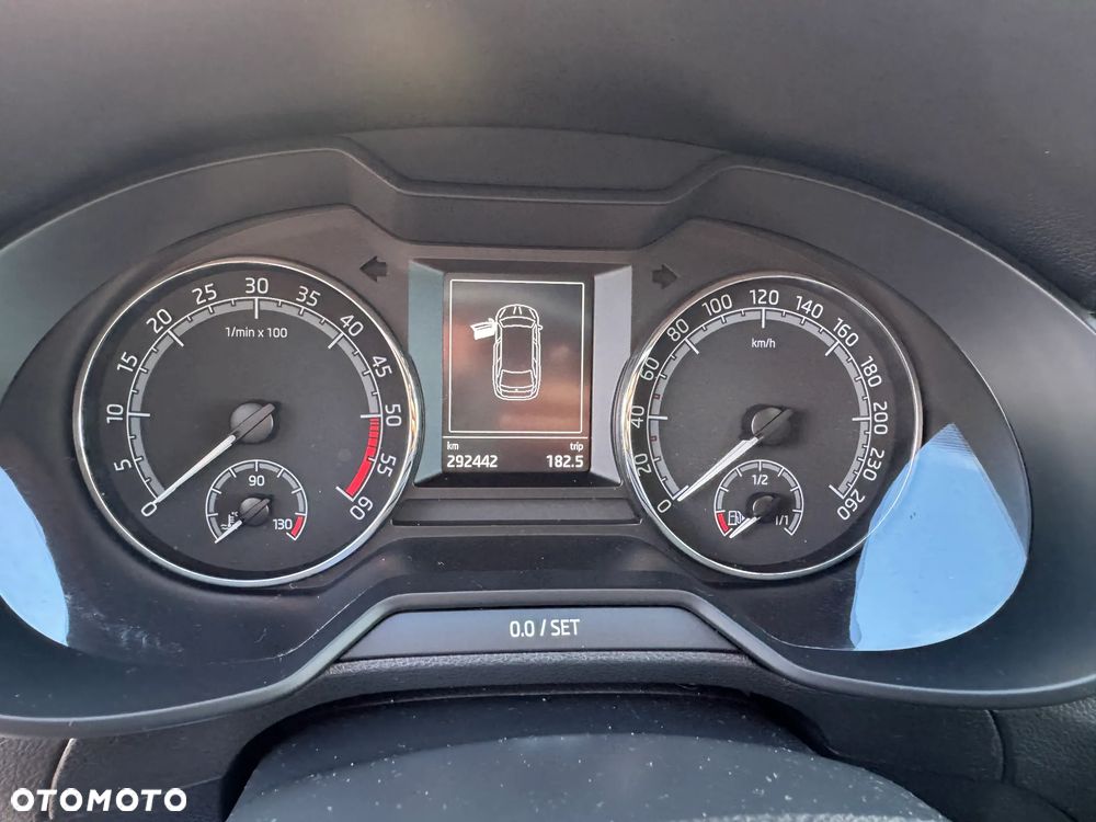Skoda Octavia 1.6 TDI Ambition DSG - 14