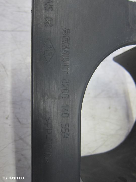 trafic-vivaro osłona wlot powietrza - 3