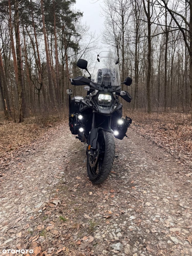 Suzuki V-STROM - 2