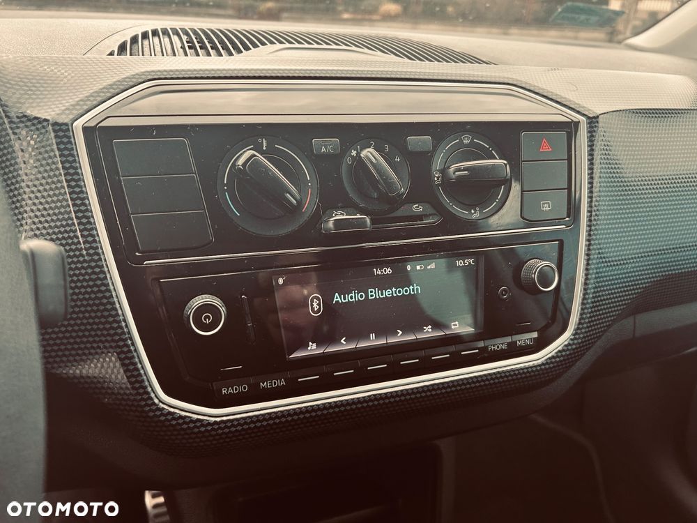 Volkswagen up! 1.0 move - 15