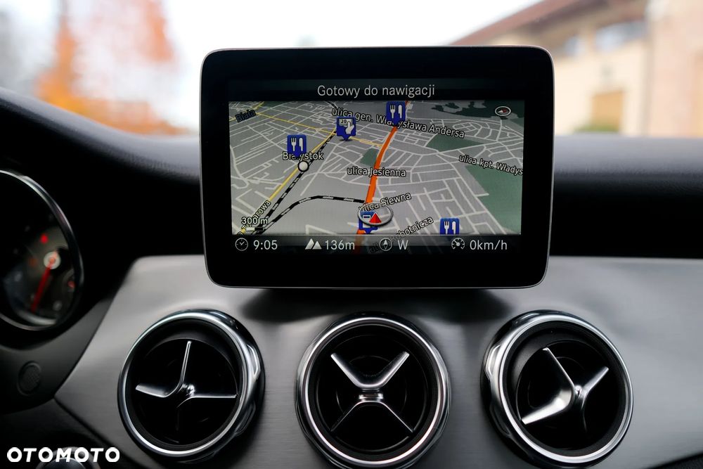 Mercedes-Benz GLA 220 4-Matic AMG Line - 13