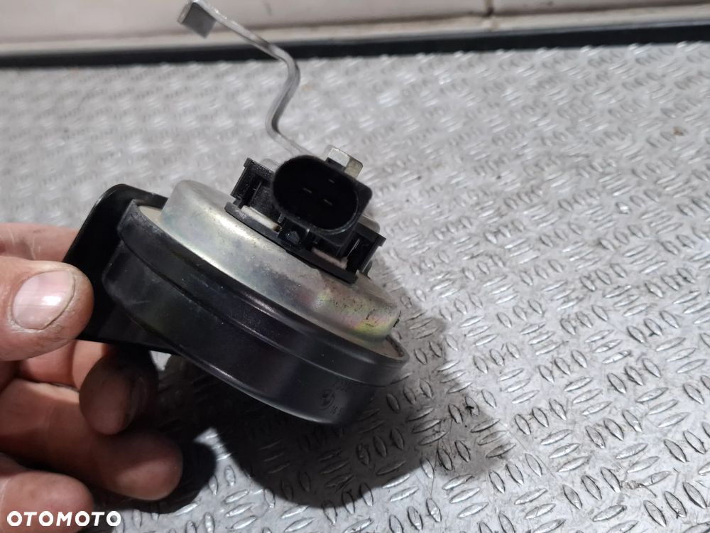 Klakson sygnał dźwiękowy BMW 2 F45 2015 rok nr 7332594 - 2