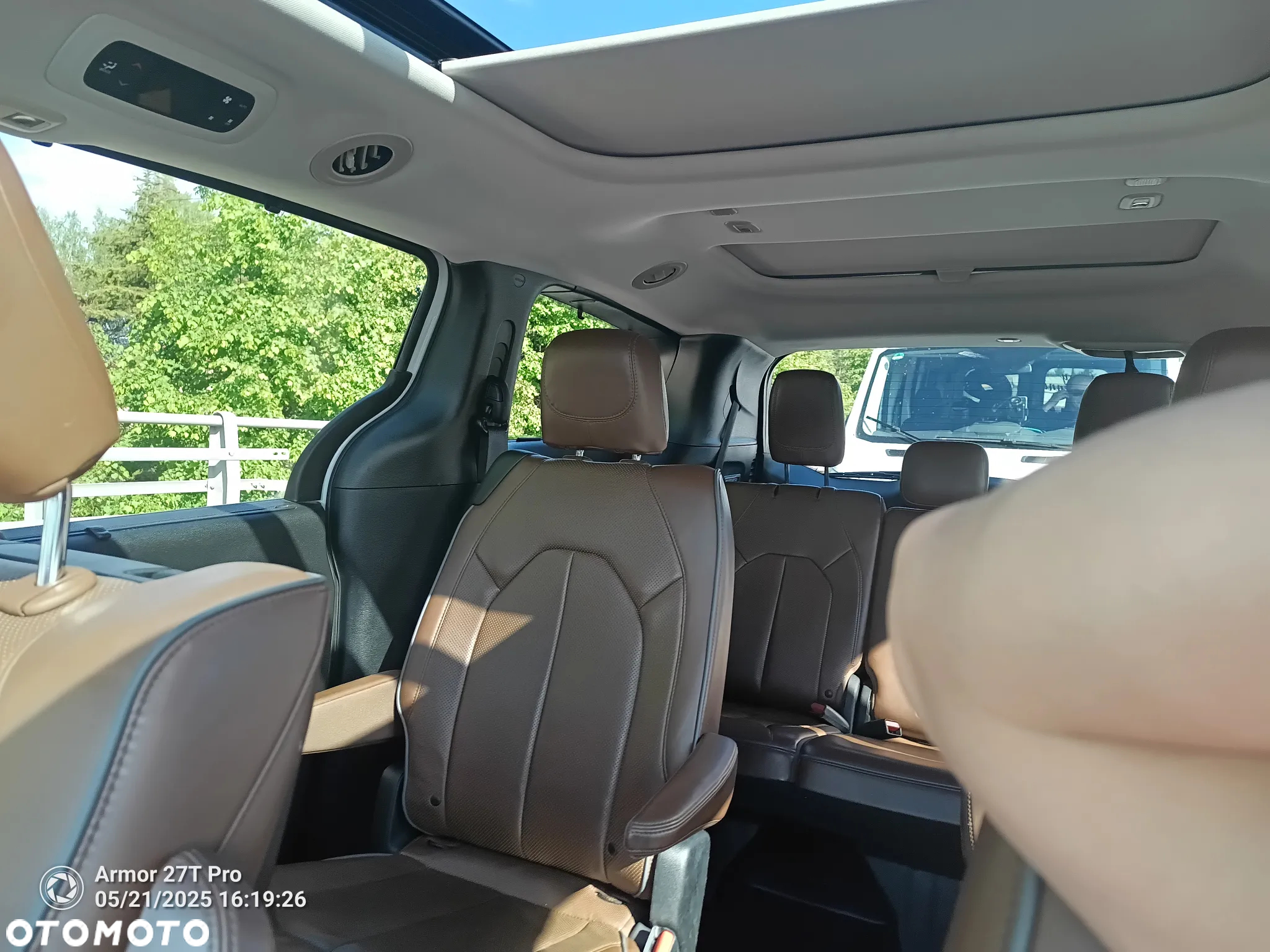 Chrysler Pacifica - 9