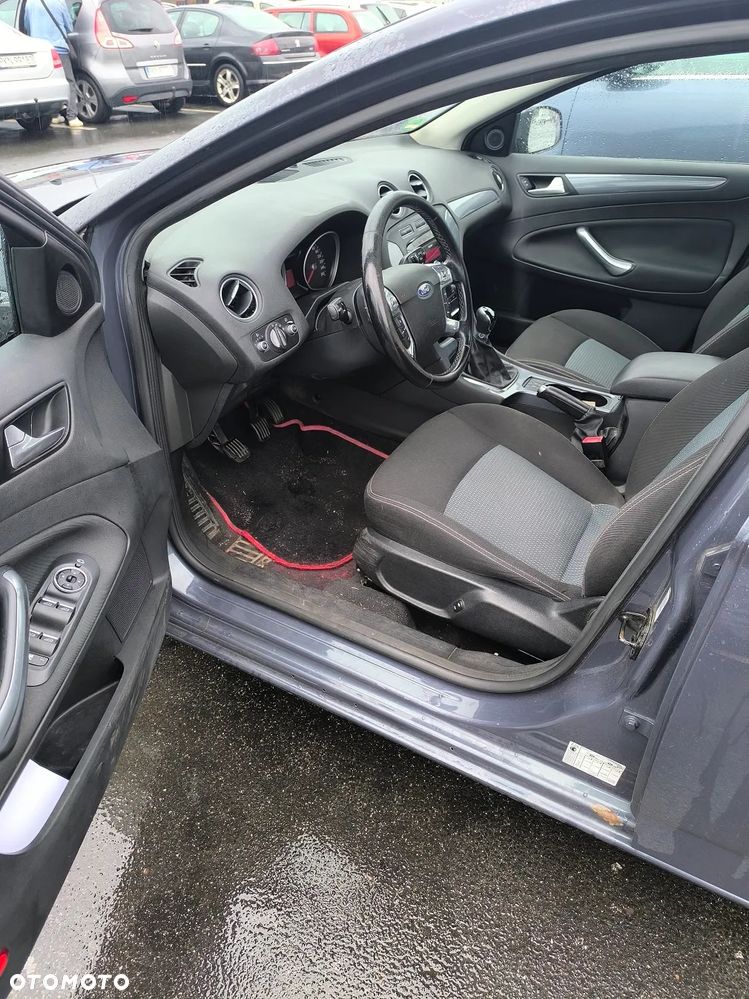 Ford Mondeo 1.6 Silver X - 6