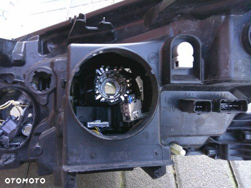 RENAULT LAGUNA III LIFT 10 XENON PRAWA PRZEDNIA LAMPA ORYGINAŁ 260105295R - 9