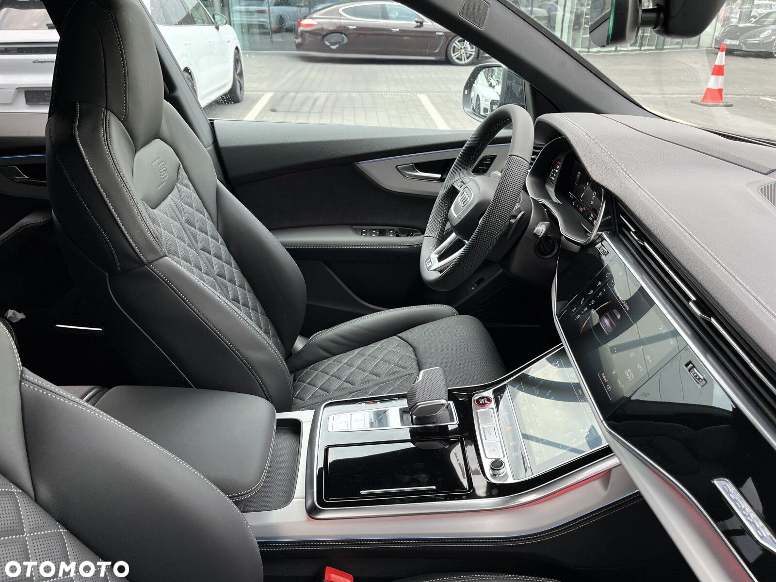 Audi SQ8 - 22