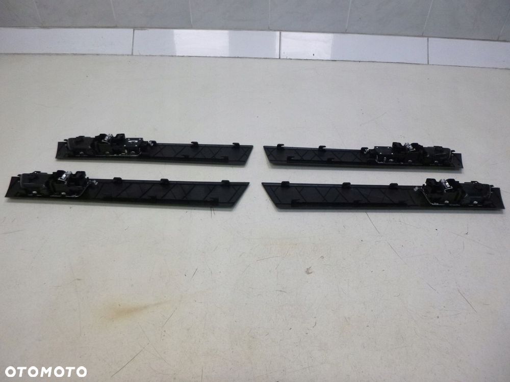 LAND DISCOVERY IV 4 L319 DEKOR LISTWA DRZWI GRAFIT - 7