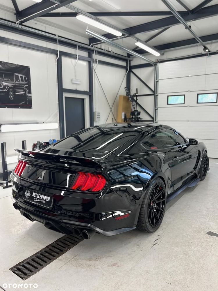 Ford Mustang 5.0 V8 GT - 9