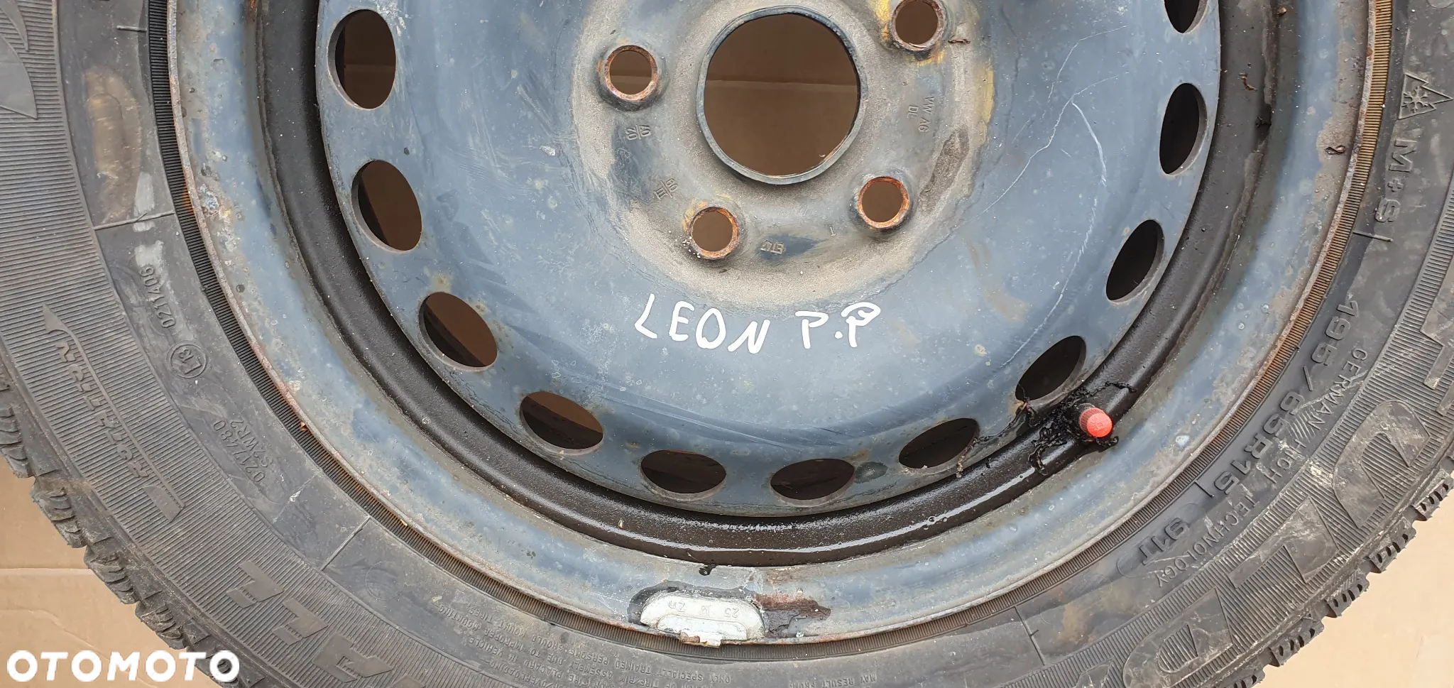 Felgi stalowe z oponami 5X112 ET47 6J R15 7mm 1K0601027C - 13