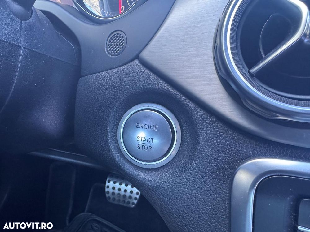 Mercedes-Benz GLA 180 d 7G-DCT AMG Line - 16