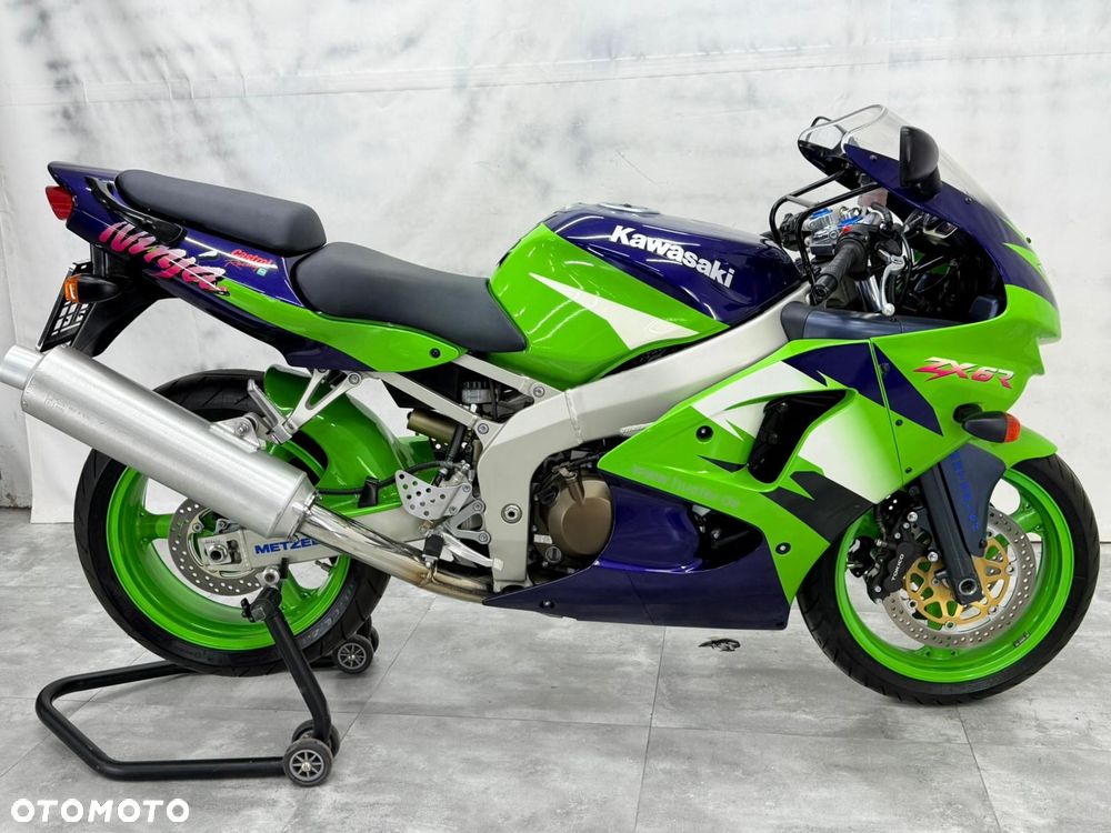 Kawasaki ZXR - 11