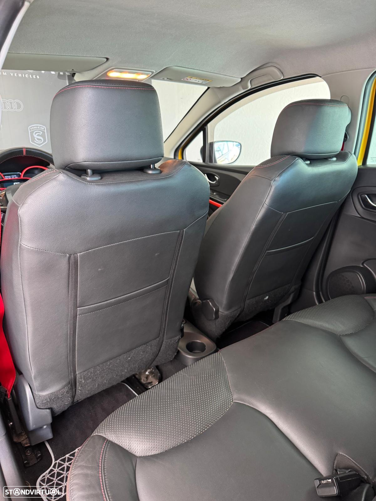 Renault Clio 1.6 T RS EDC - 13