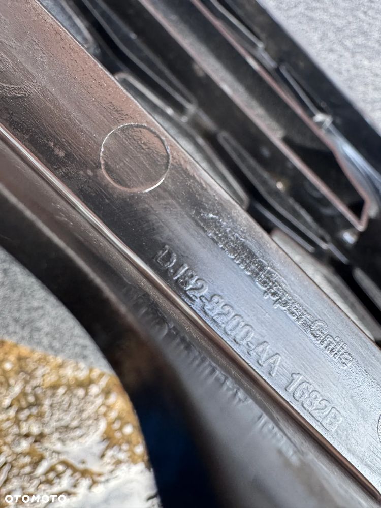 Gril Atrapa chłodnicy czarna Range Rover Evoque L538 13r DJ32-8200-AA OE - 3