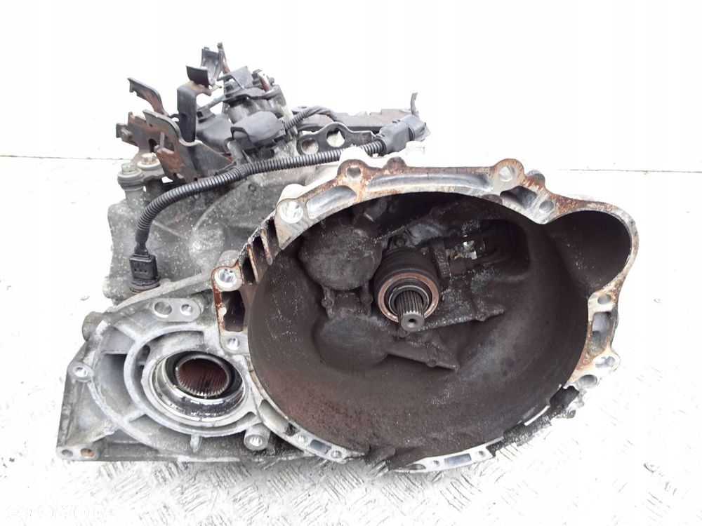 skrzynia biegów kia sportage ii 2.0 crdi 4x4 - 2