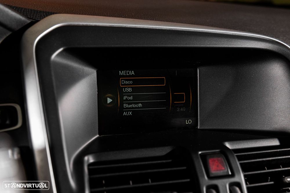 Volvo XC 60 2.0 D3 Drive R-Design - 15