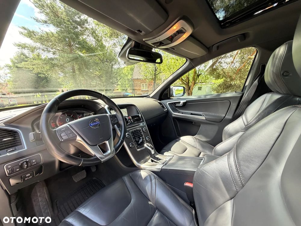 Volvo XC 60 D4 AWD Summum - 18