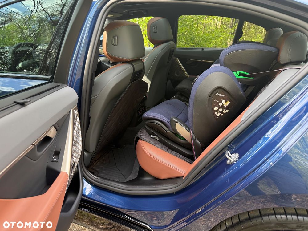 BMW Seria 5 550e xDrive PHEV M Sport - 17