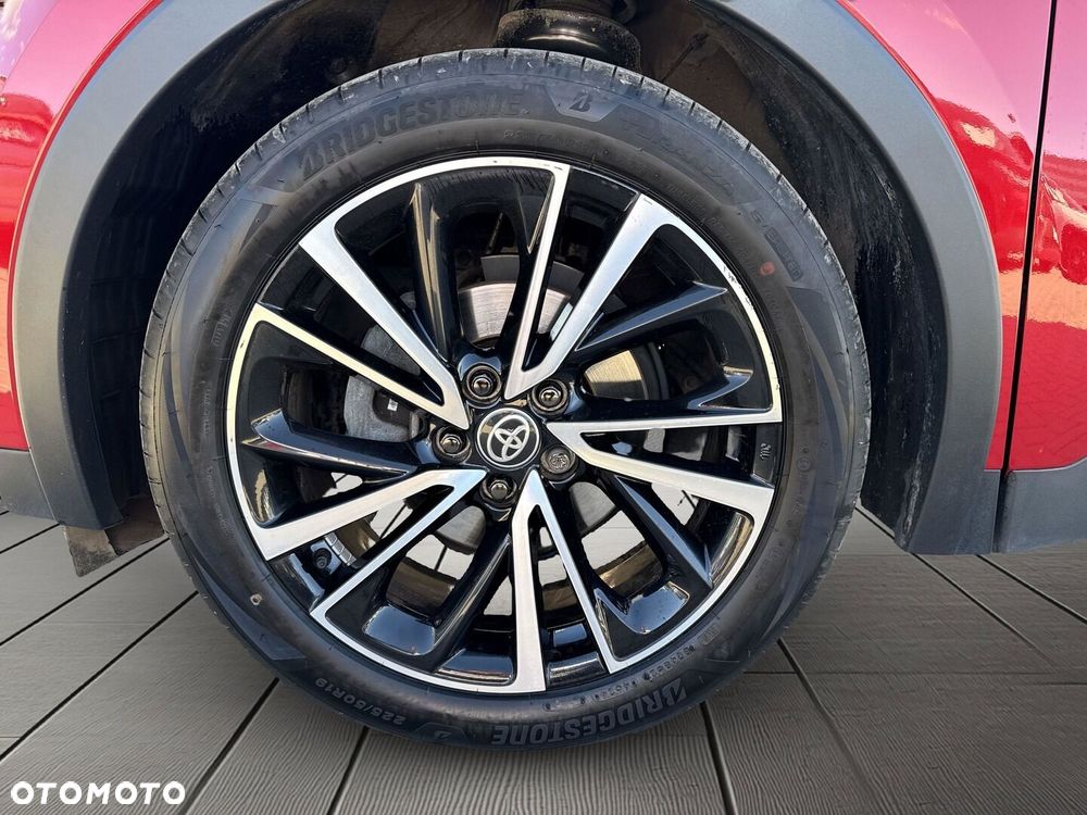 Toyota C-HR 2024
