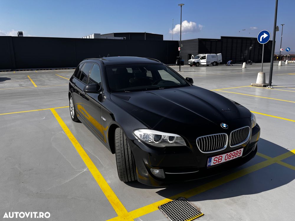 BMW Seria 5 520d Sport-Aut. - 2