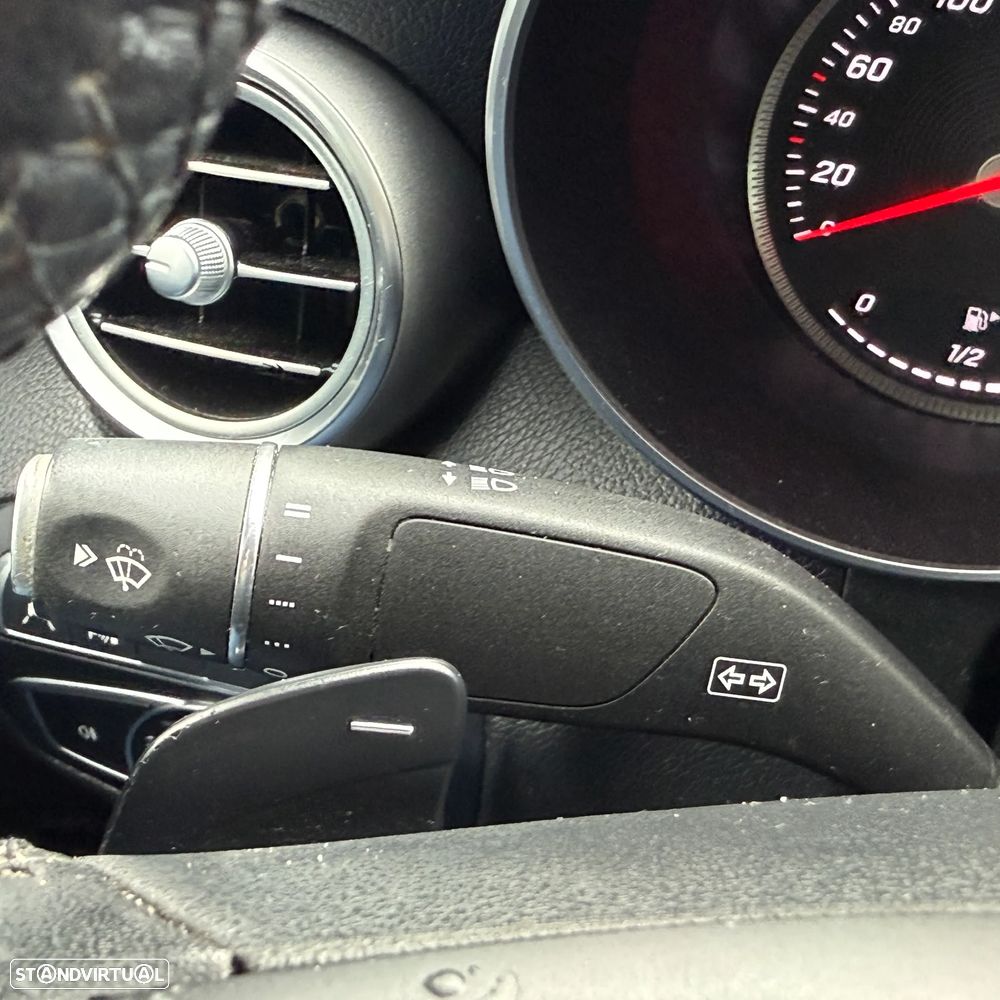 Mercedes-Benz GLC 220 d 4Matic 9G-TRONIC AMG Line - 33