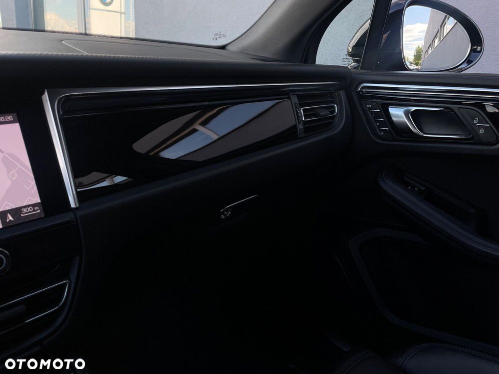 Porsche Macan - 17