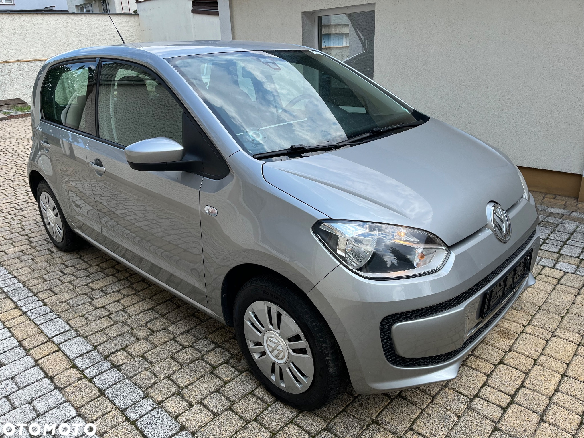 Volkswagen up! (BlueMotion Technology) ASG move - 4