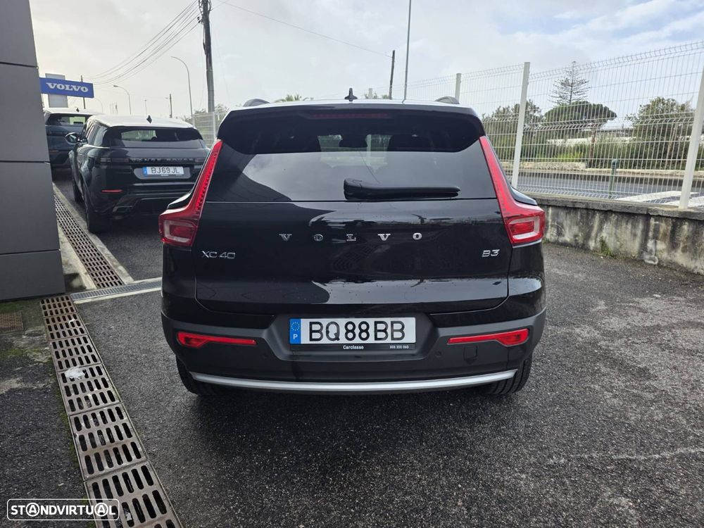Volvo XC 40 2.0 B3 Essential - 12
