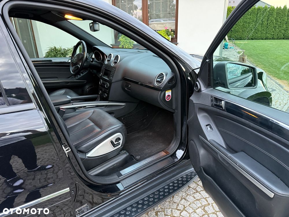 Mercedes-Benz GL 450 CDI DPF 4Matic 7G-TRONIC - 27