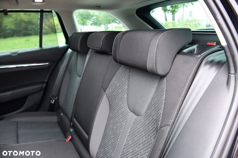 Skoda Octavia 2.0 TDI SCR Style DSG - 23