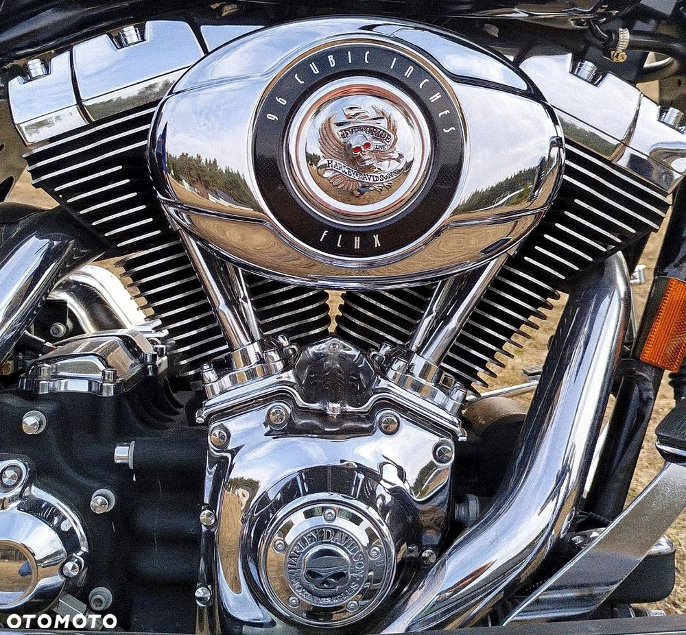 Harley-Davidson Touring Street Glide - 3