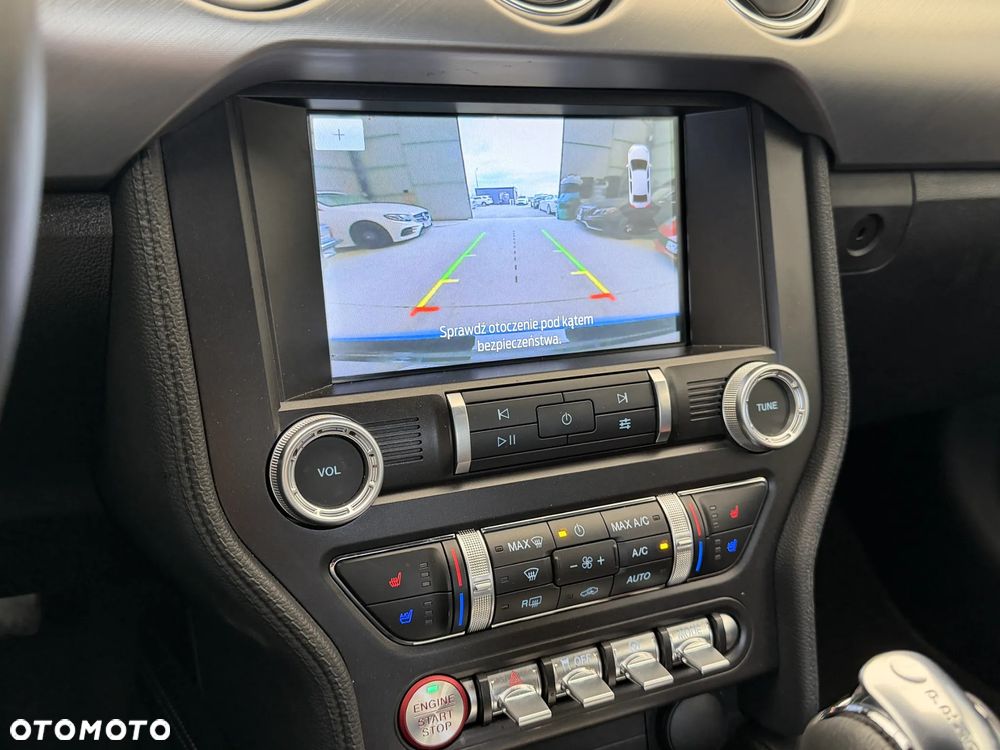 Ford Mustang 5.0 V8 GT - 10