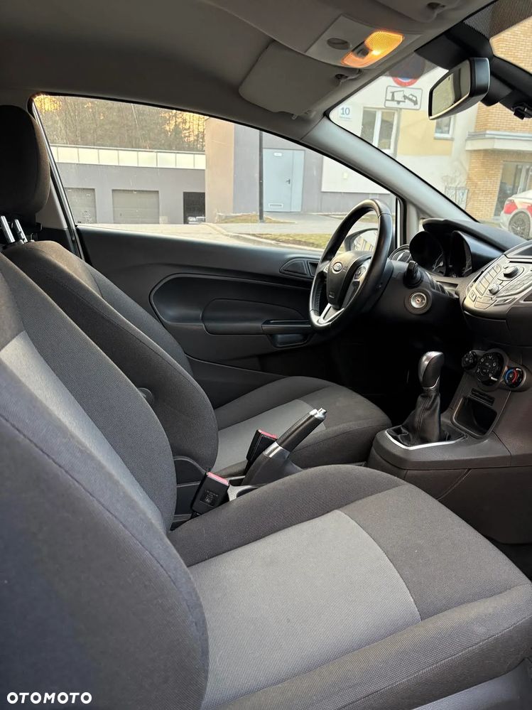 Ford Fiesta - 10