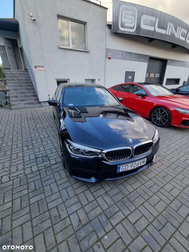 BMW Seria 5 520d M Sport - 1