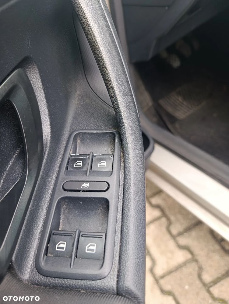 Skoda Fabia 1.2 HTP Ambiente - 13