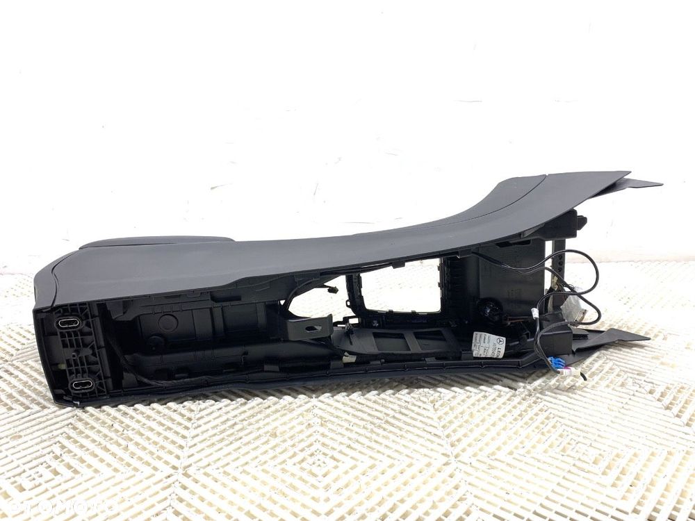 TUNEL ŚRODKOWY Z PODŁOKIETNIKIEM  MERCEDES-BENZ KLASA A (W176) 2012 - 2018 A 180 (176.042) 90 kW - 6