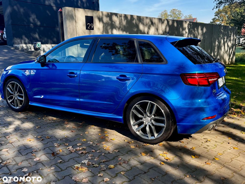 Audi A3 Sportback 35 TFSI S line - 4