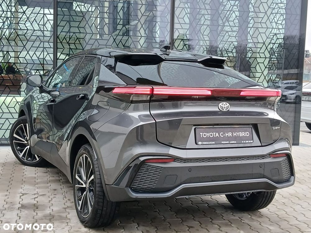 Toyota C-HR - 11