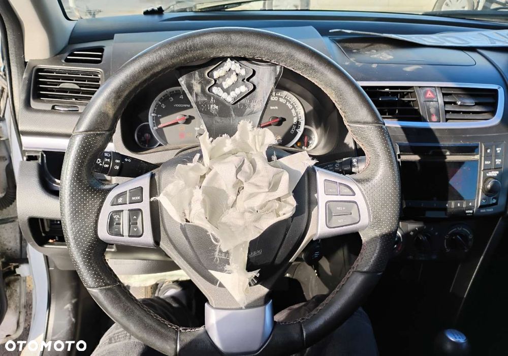 Suzuki Swift - 12