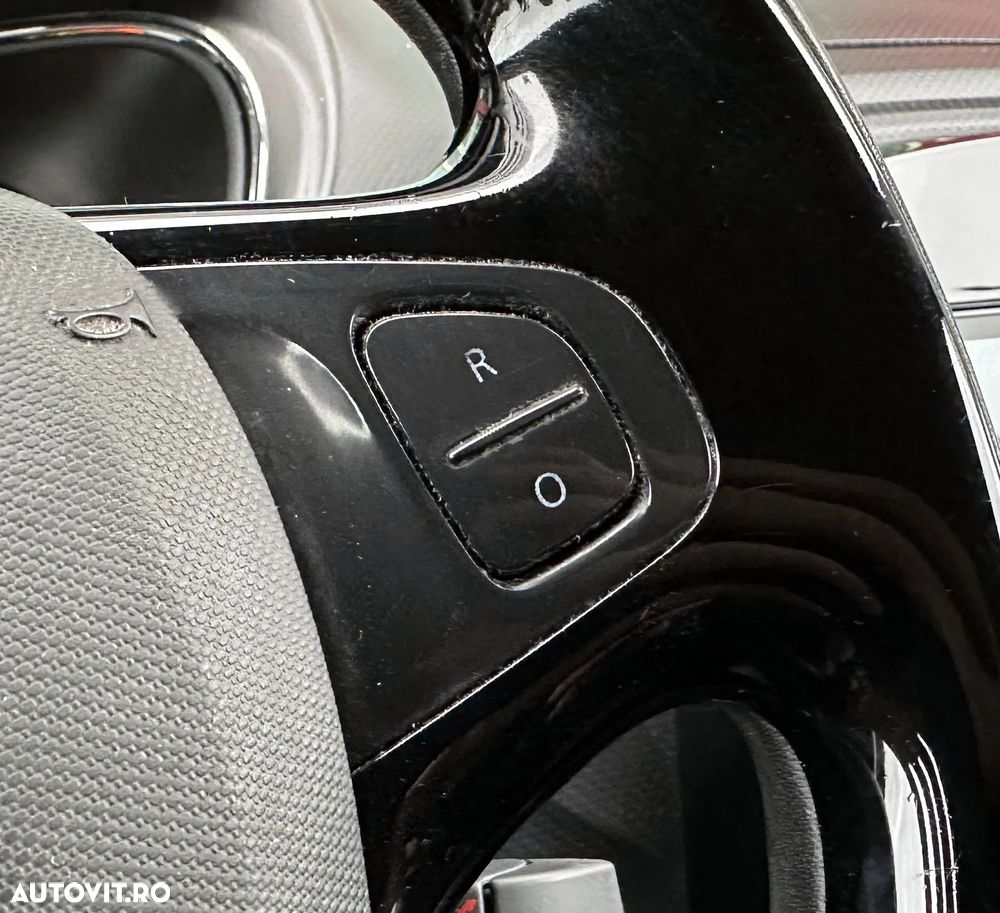 Renault Captur - 30