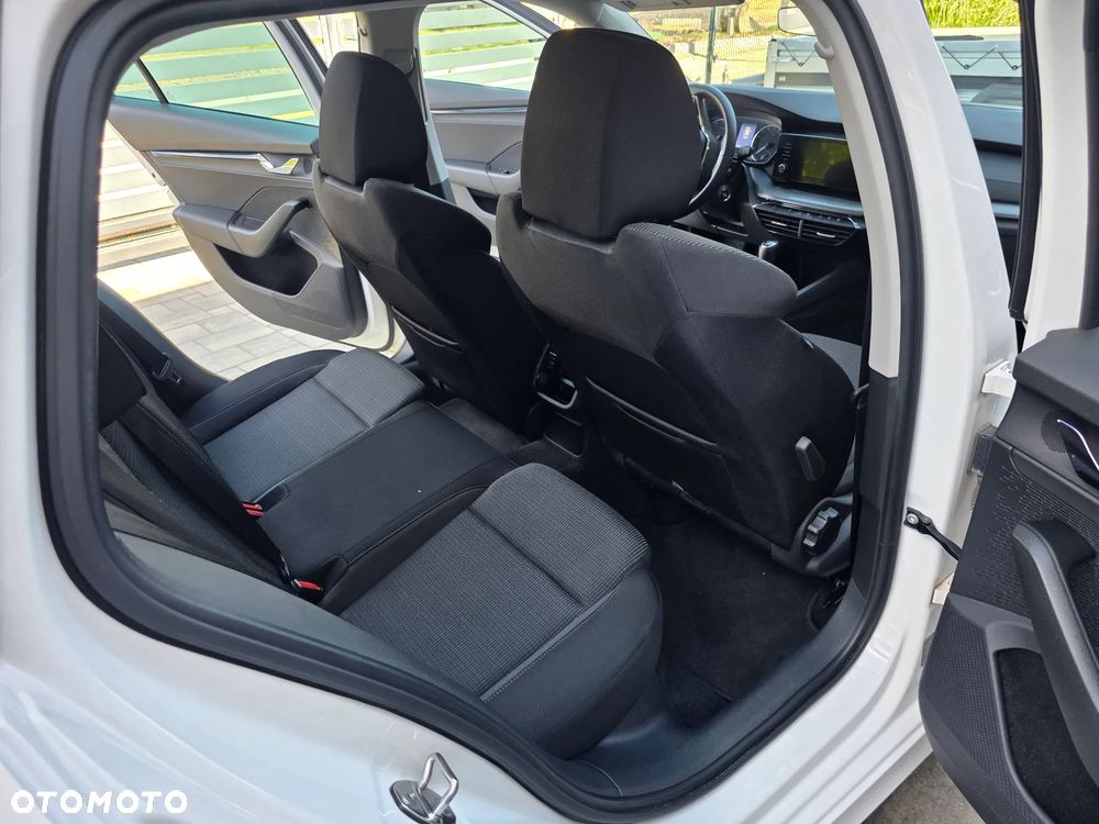 Skoda Octavia 1.0 TSI Ambition - 12