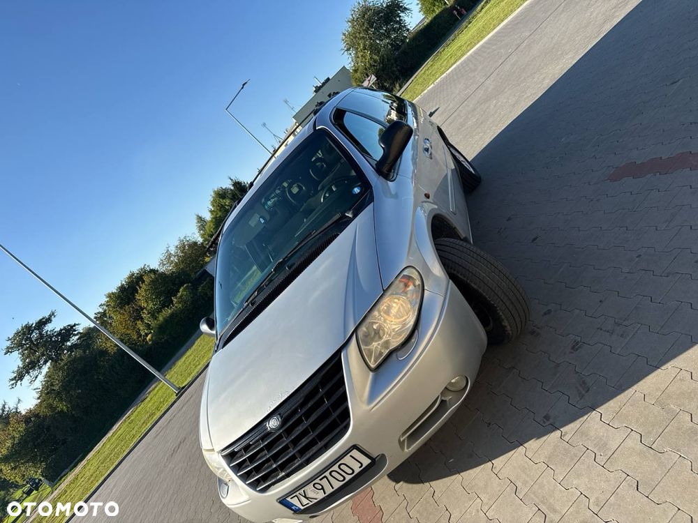 Chrysler Grand Voyager 3.3L LX - 10