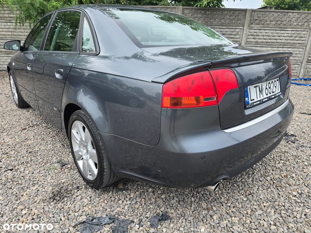 Audi A4 Limousine 1.8 T quattro - 17
