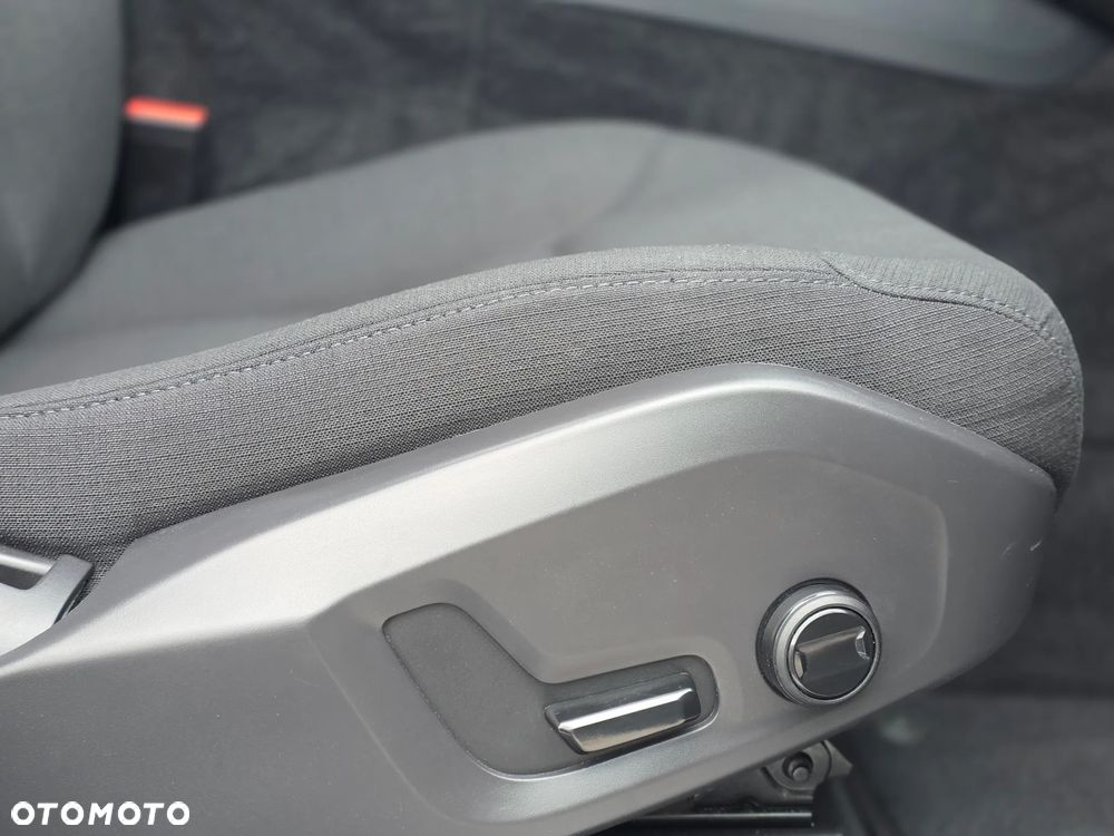 Volvo XC 60 B4 B Momentum Pro - 35