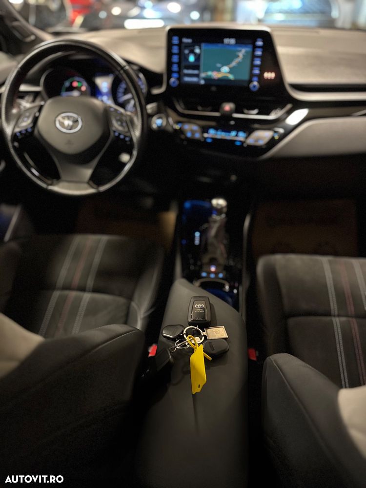 Toyota C-HR 1.8 HSD 122 CP 4x2 CVT C-lassy bi-tone - 16