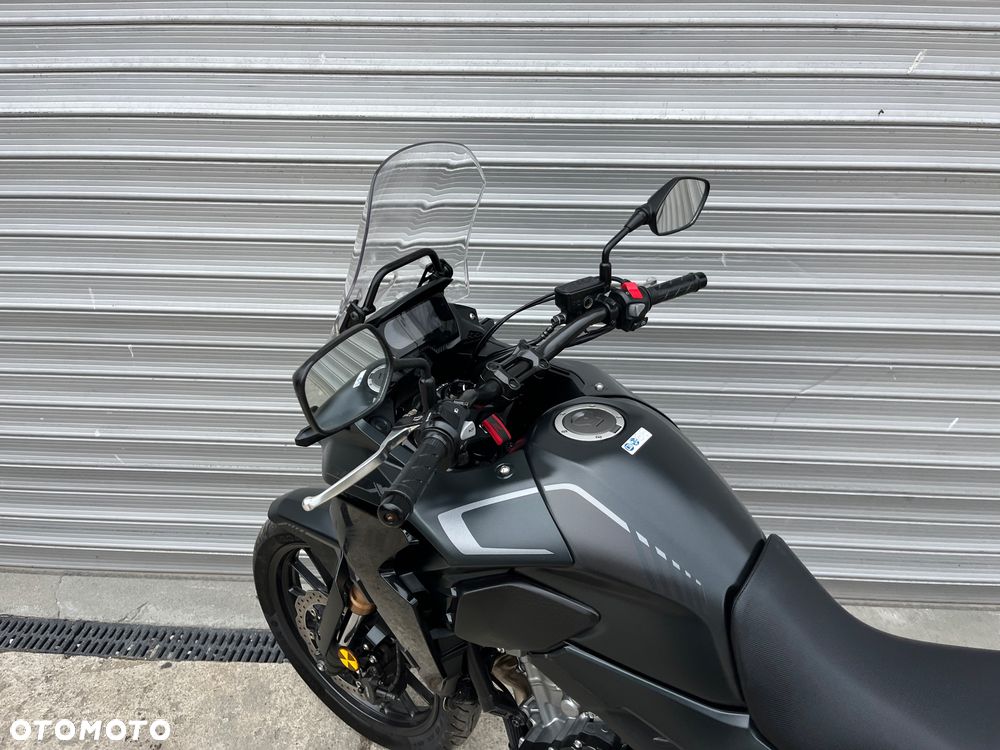 Honda CB - 11