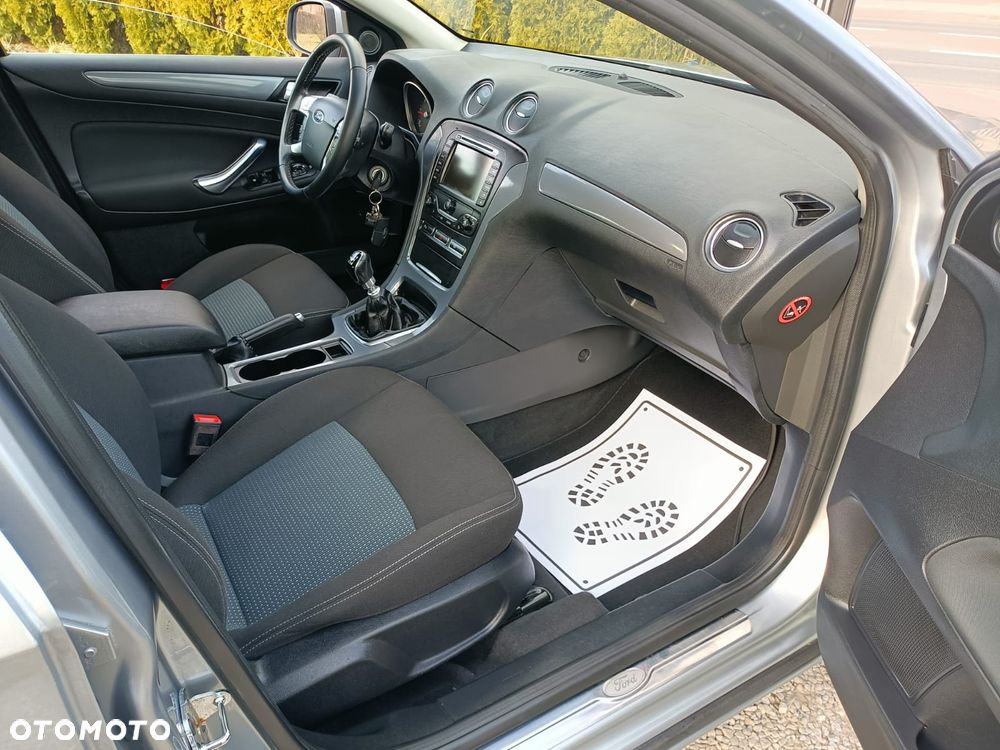 Ford Mondeo 2.0 TDCi Business Edition - 21