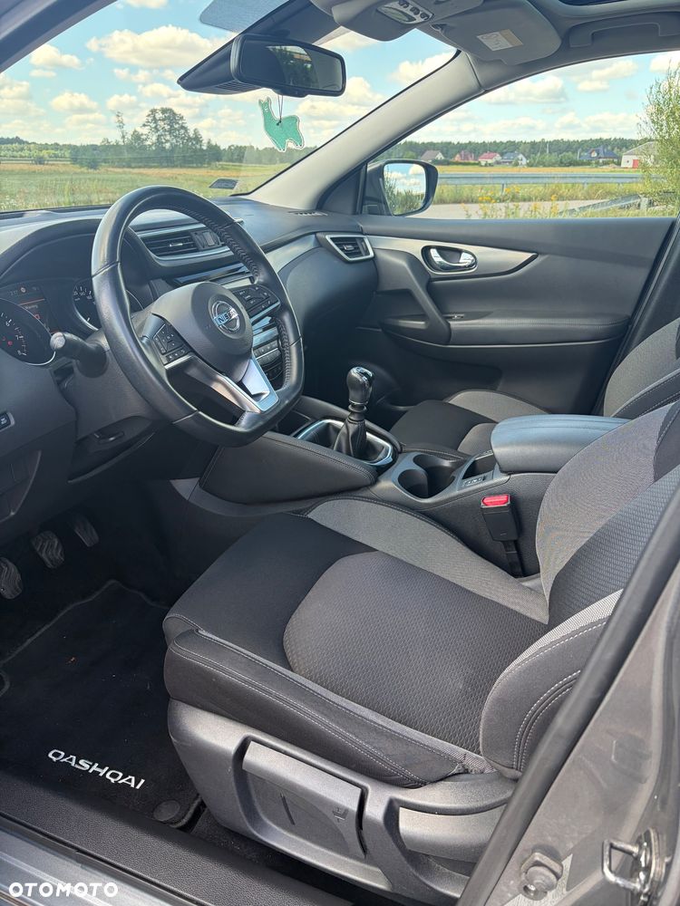 Nissan Qashqai 1.3 DIG-T N-Connecta - 26