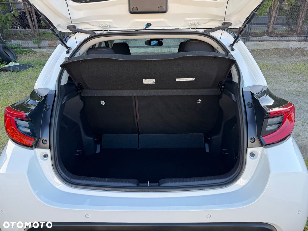 Toyota Yaris Hybrid 1.5 Premiere Edition - 25